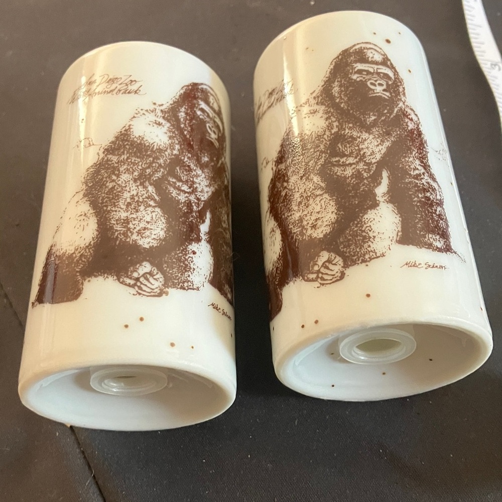 San Diego zoo Gorilla Print Ceramic salt and pepper shakers